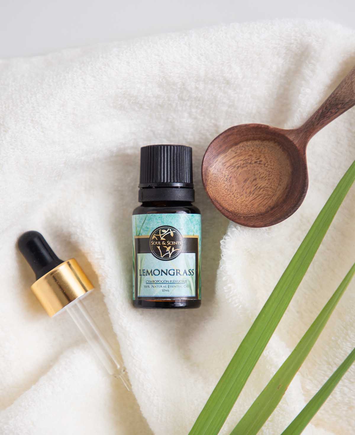 lemongrass essential oil; lemongrass aromlemongrass essential oil for diffusera oil; lemongrass oil online;lemongrass oil for dandruff;  